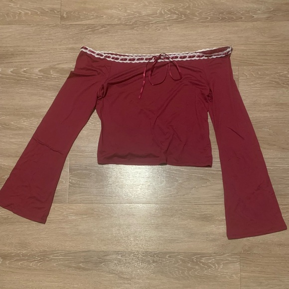 just polly Tops - Just Polly Elegant Magenta Off-Shoulder Blouse Size XL